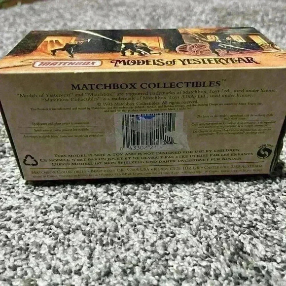 Matchbox Models of Yesteryear YFE01 1920 Mack AC Fire Truck Engine - Picture 8 of 9